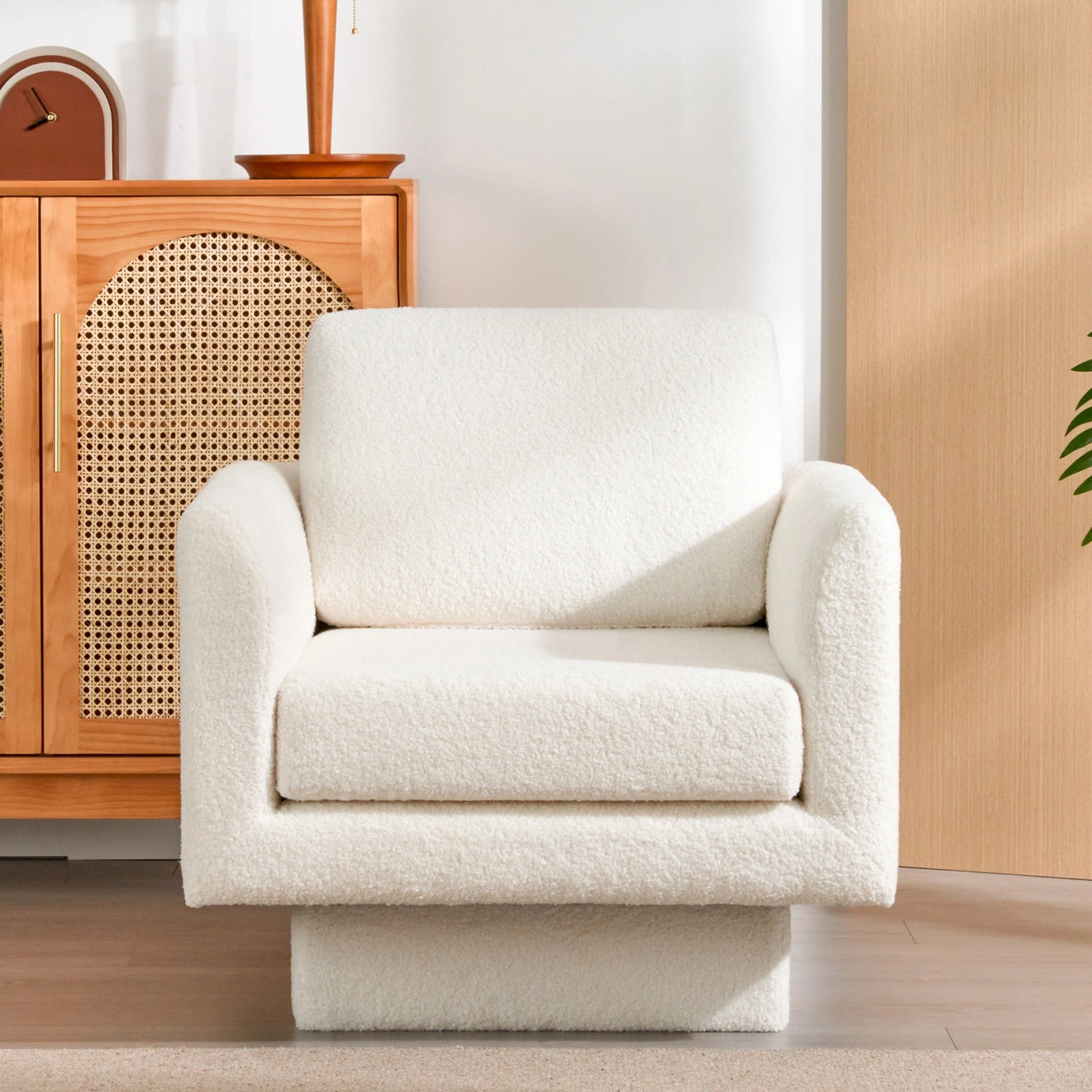 BARRON SWIVEL LOUNGE CHAIR